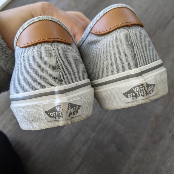 Vans - Picture 5 of 6